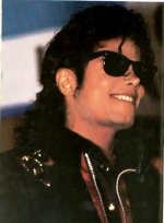 too-cute-michael-jackson-11613913-756-1024.jpg