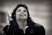 MJ-michael-jackson-smile-12511842-704-480.jpg