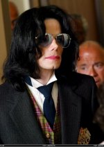 Trial-Photos-June-2005-June-2-2005-michael-jackson-11318752-580-819.jpg